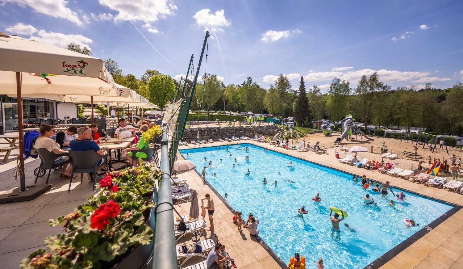 Ardennen camping bertrix restaurant terras